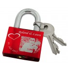 Gravurbeispiel Love lock red made of aluminum 50mm with your individual engraving