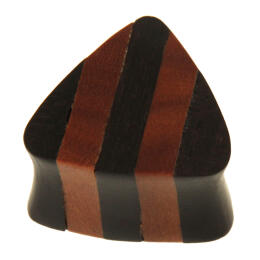 Plug, triangular, striped from two types of wood