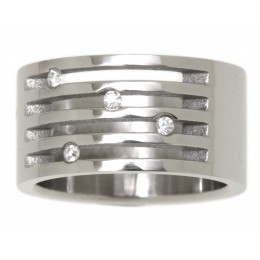 Stainless steel ring polished 10mm wide with crystals between the grooves