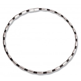 Necklace with steel and rubber