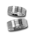 Titanium ring with diamond 3 grooves on the side
