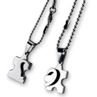 Partner pendant - puzzle heart motif on the front with an individual engraving on the back