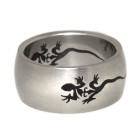Surgical steel ring with lasered salamander